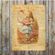 Plaque métal vintage illustrée d'Alice au pays des merveilles, aspect vieilli