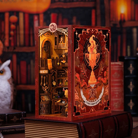 Book nook Salle commune des flammes, kit 259 pièces avec LED, pièce d'école de magie miniature