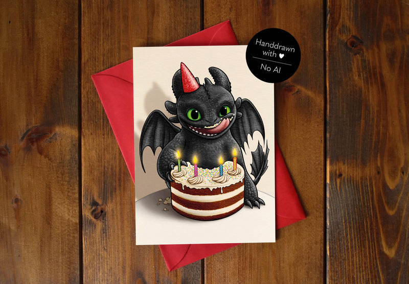 Carte d'anniversaire illustrée d'un petit dragon à chapeau de fête devant un gâteau coloré