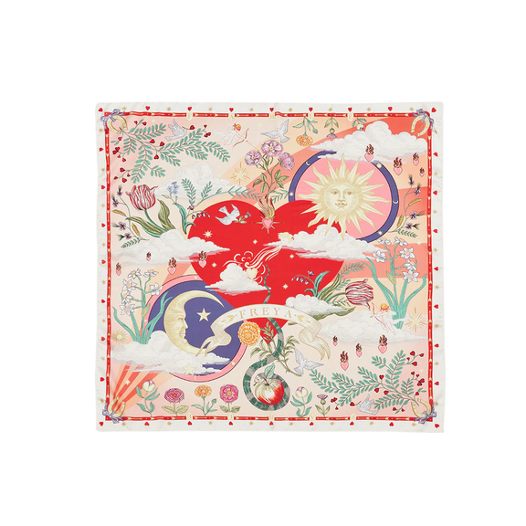 Foulard carré rose Fable England Freya Narrative avec cœur flamboyant, fleurs, oiseaux et astres