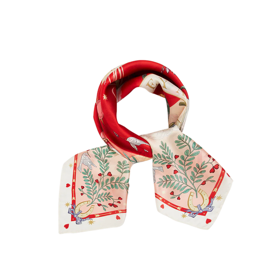 Foulard carré rose Fable England Freya Narrative avec cœur flamboyant, fleurs, oiseaux et astres