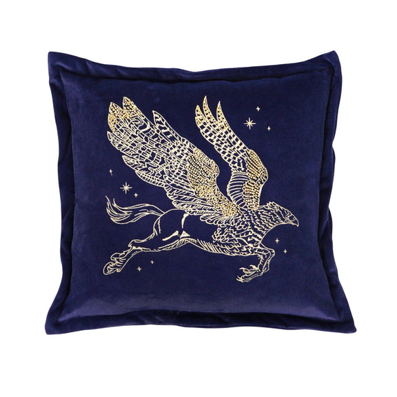 Coussin Harry Potter Buck l'hippogriffe brodé doré sur velours bleu profond, Widdop