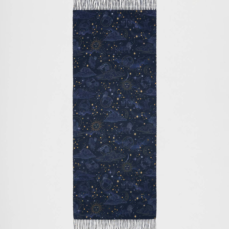 Écharpe longue à franges Zodiac Fable England, constellations et signes du zodiaque sur bleu marine