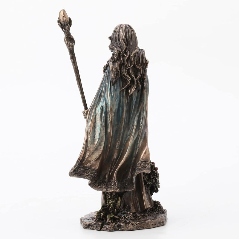Statue Valkyrie Eir Veronese Design, déesse nordique debout en robe longue sculptée