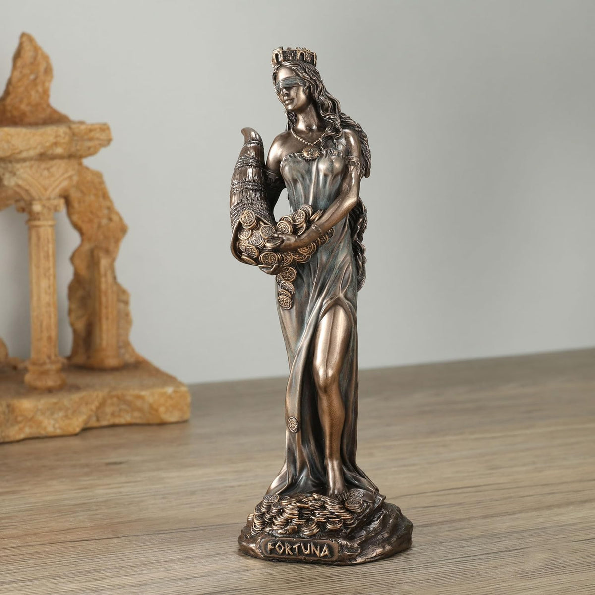 Figurine déesse Fortuna Veronese Design 15 cm, yeux bandés et corne d'abondance