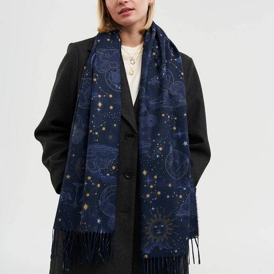 Écharpe longue à franges Zodiac Fable England, constellations et signes du zodiaque sur bleu marine