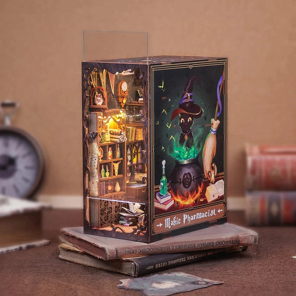 Book nook Pharmacie magique, kit en bois 282 pièces avec LED, boutique d'apothicaire miniature