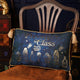 Coussin Harry Potter velours bleu étoilé illustré du cours de potions de Rogue