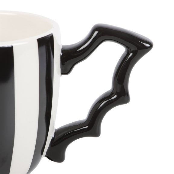 Tasse en céramique rayée noir et blanc avec anse en forme d'aile de chauve-souris, Halloween