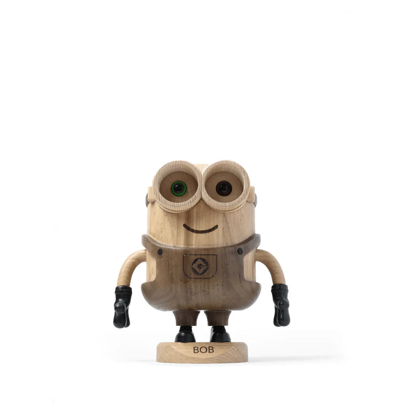 Figurine Bob des Minions grand modèle en chêne blanc et chêne fumé, design Boyhood