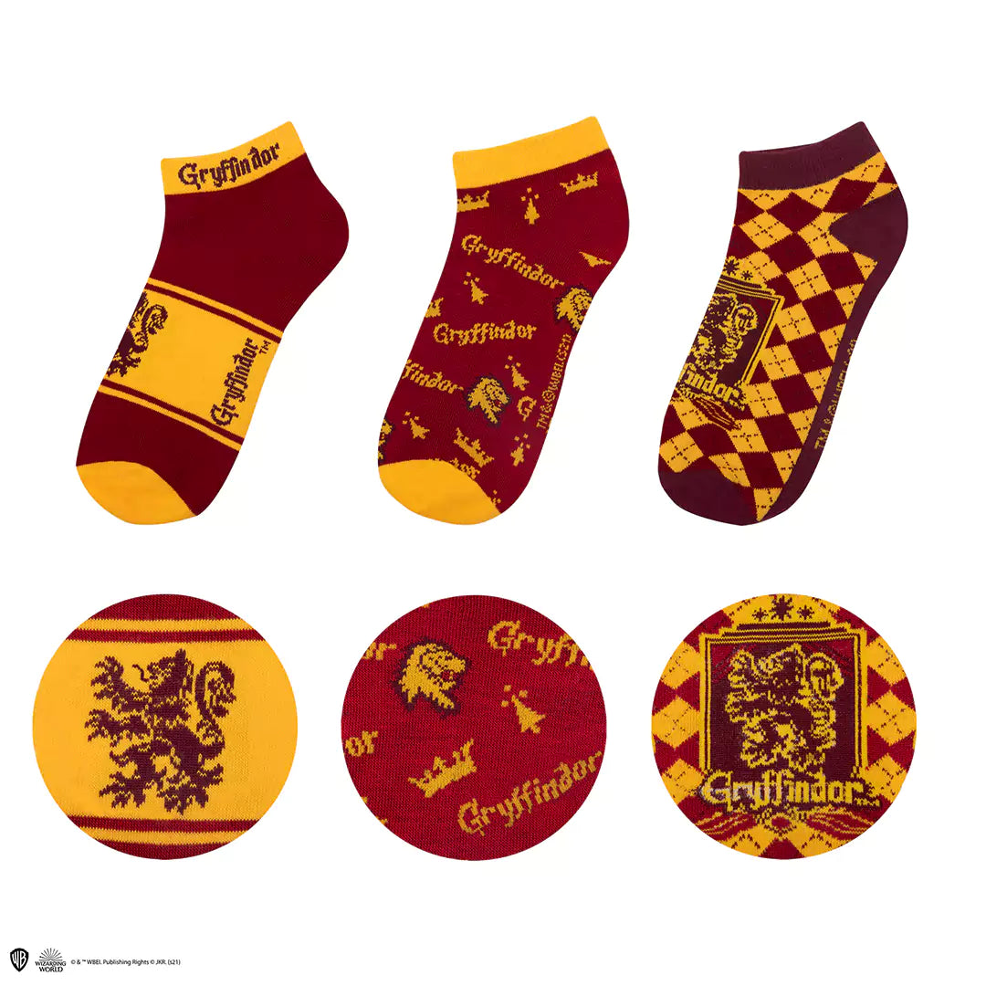 Lot de 3 paires de chaussettes Harry Potter Gryffondor rouge et or avec lion et écusson
