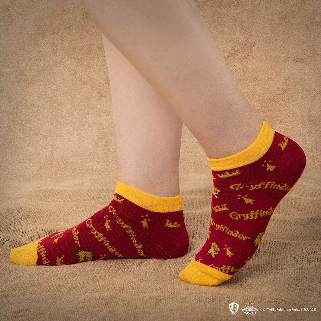 Lot de 3 paires de chaussettes Harry Potter Gryffondor rouge et or avec lion et écusson