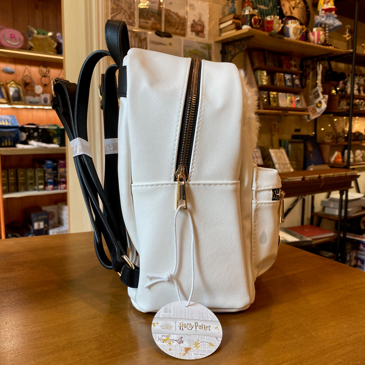 Mini sac à dos Harry Potter Hedwige effet peluche avec yeux brodés en relief