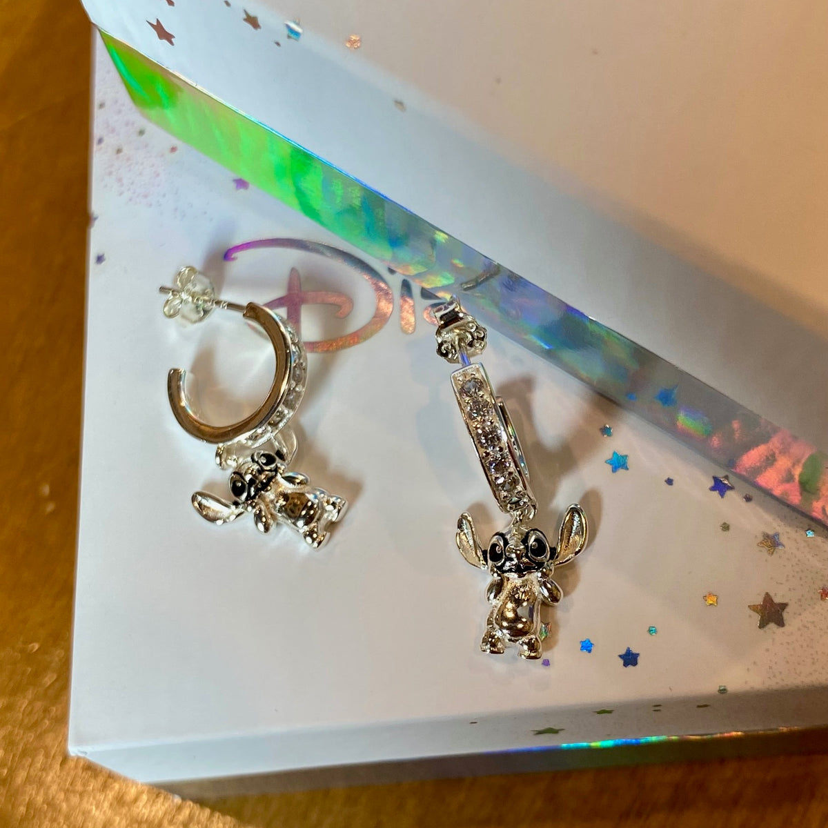 Boucles d'oreilles Disney Stitch en argent massif 925, demi-créoles serties d'oxydes de zirconium