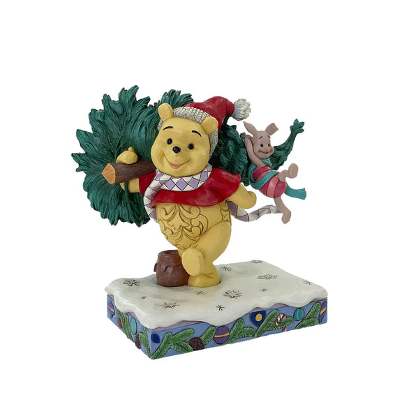 Figurine Disney Traditions Jim Shore Winnie l'Ourson et Porcinet de Noël portant un sapin