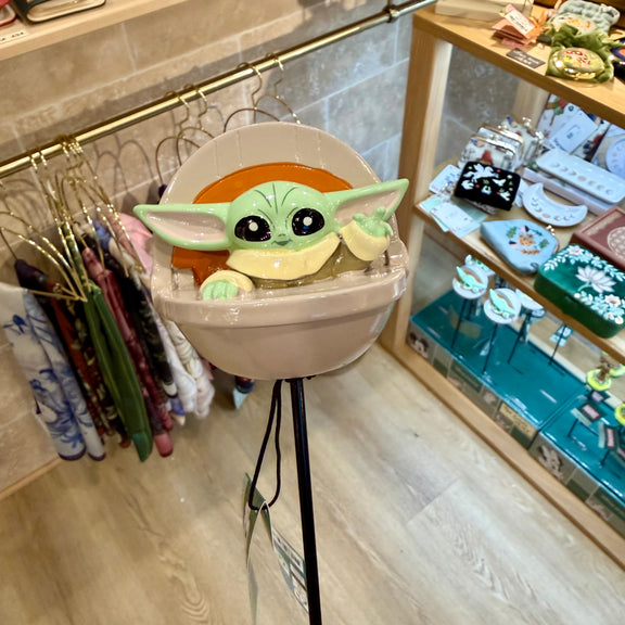 Pique de jardin Star Wars Grogu dans son berceau, décoration extérieure 37 cm pour pot et jardinière