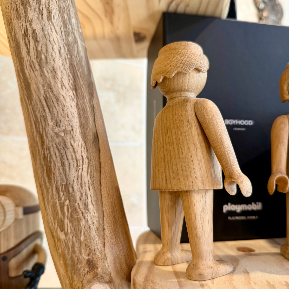 Figurine Playmobil petit modèle en chêne blanc européen, design épuré Boyhood