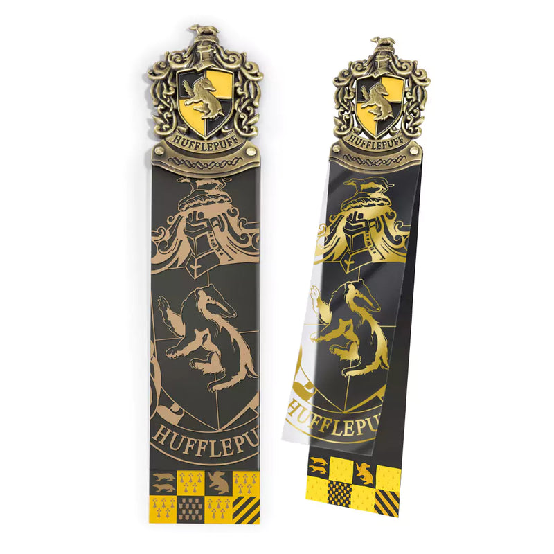 Marque-page Harry Potter Poufsouffle Noble Collection avec blason en métal émaillé jaune et noir