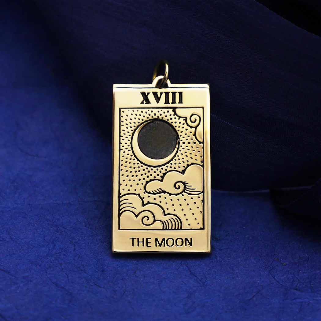 Collier plaqué or avec pendentif rectangulaire carte de tarot La Lune XVIII