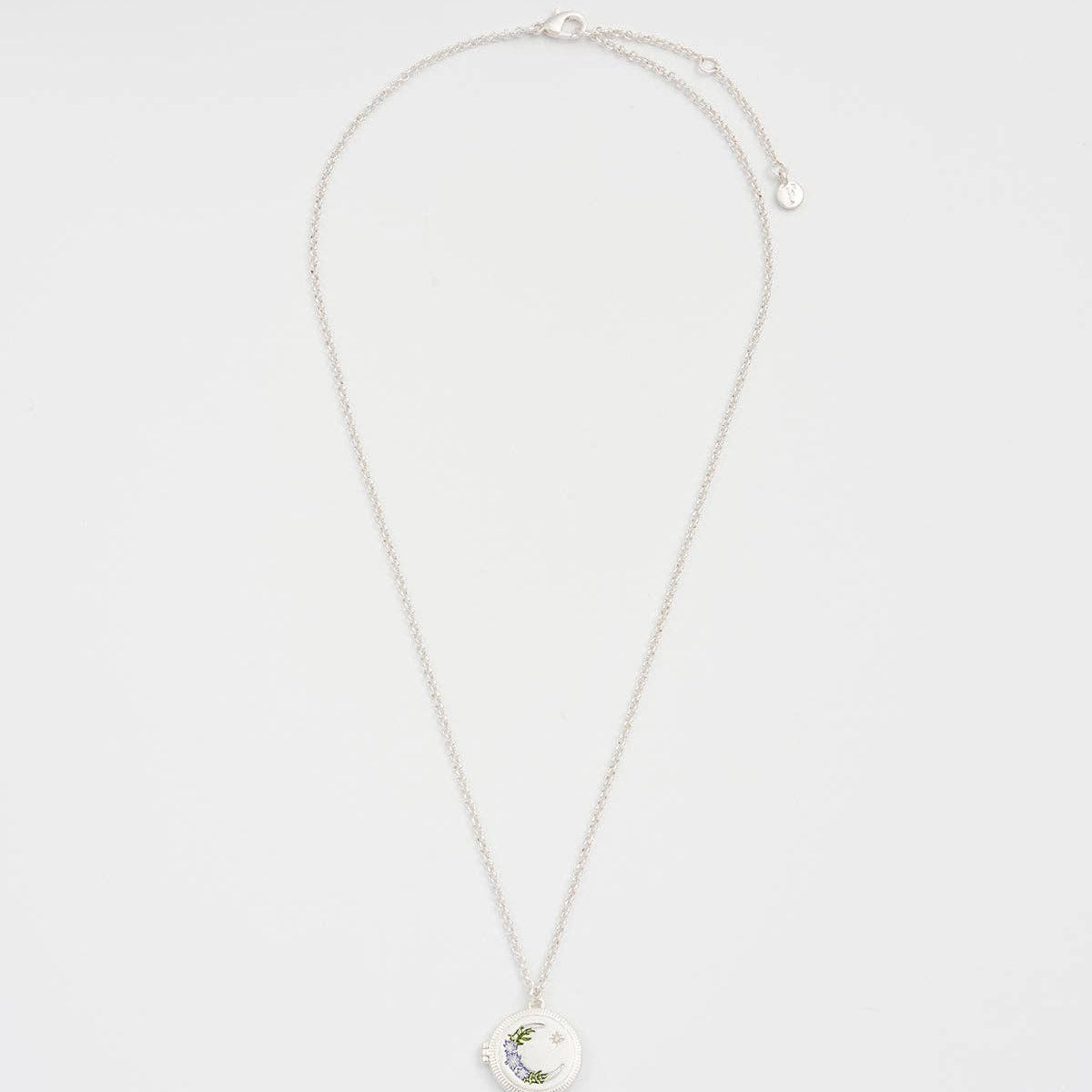 Collier médaillon Nightshade Moon Fable England, croissant de lune et fleurs indigo, plaqué argent