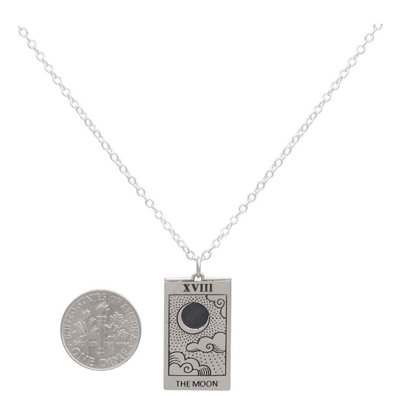 Collier Nina Designs pendentif carte de tarot The Moon en argent massif recyclé, lune gravée