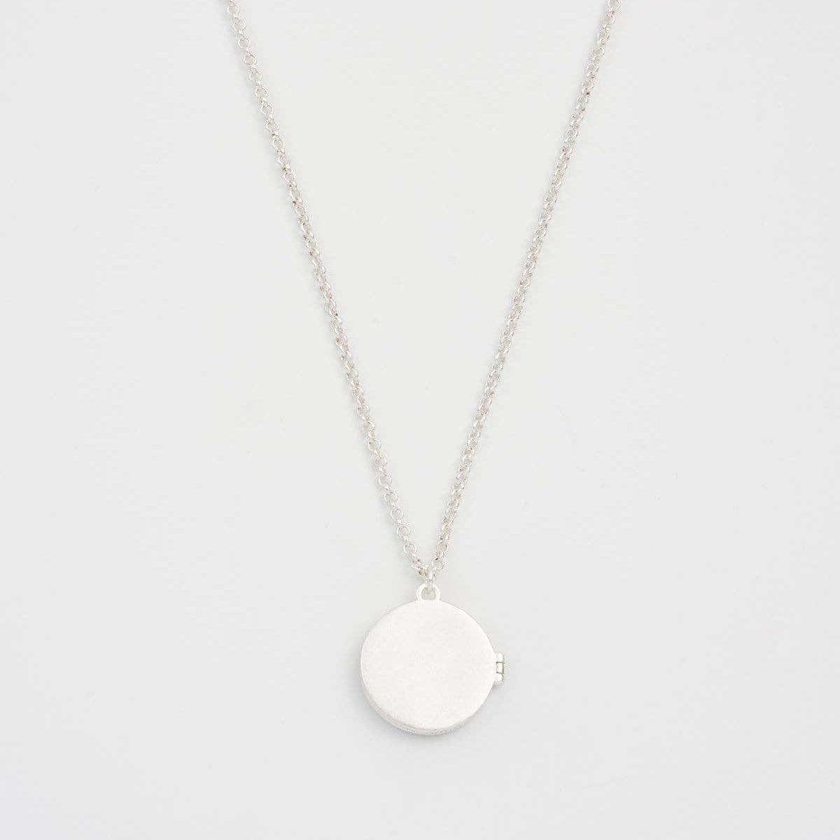 Collier médaillon Nightshade Moon Fable England, croissant de lune et fleurs indigo, plaqué argent