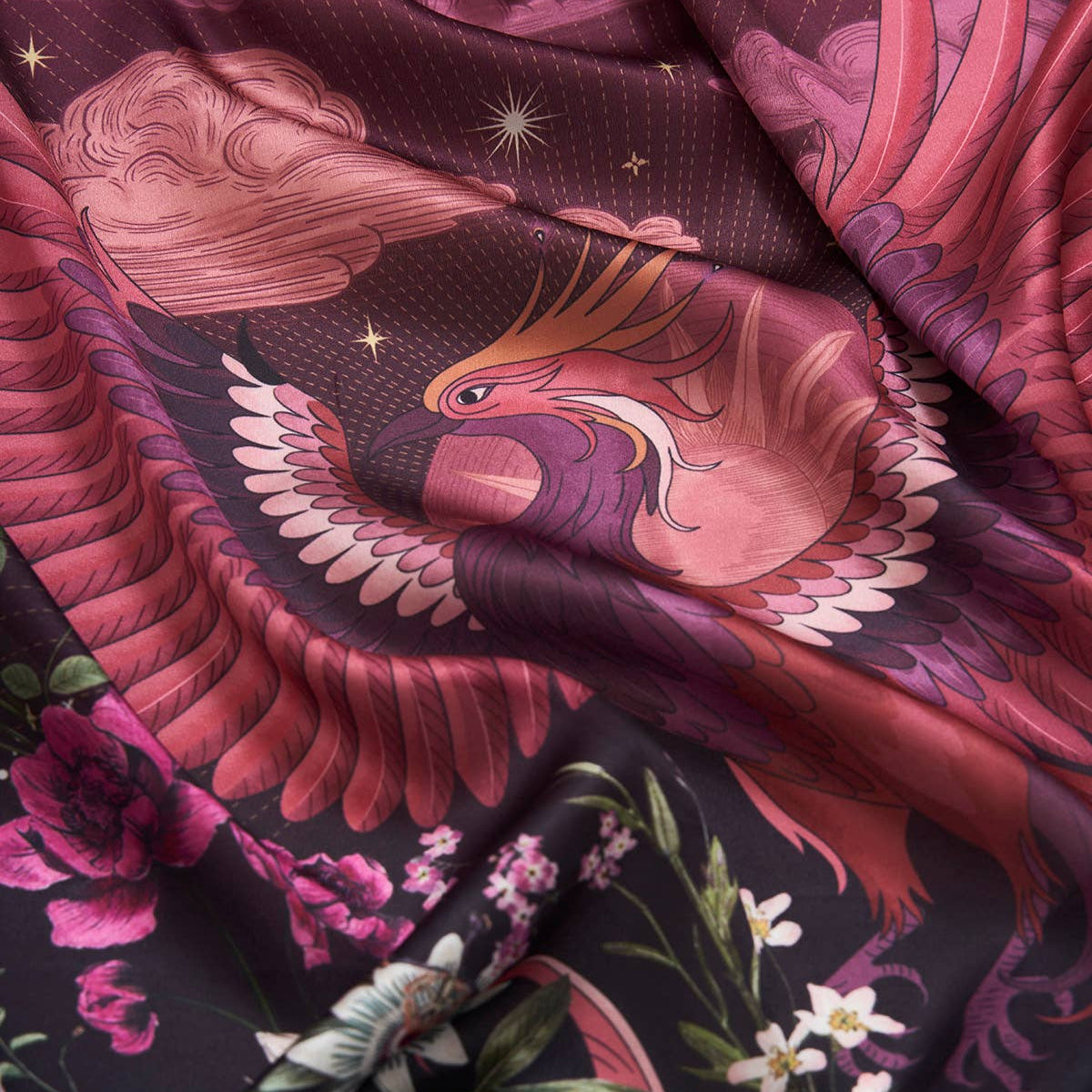 Foulard carré Fable England 90 x 90 cm, phénix dans un décor floral bordeaux, rose et violet