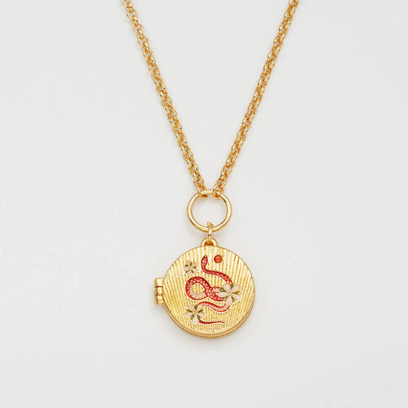 Collier médaillon Snake & Blossom Fable England, serpent émaillé et fleur, plaqué or 22 carats