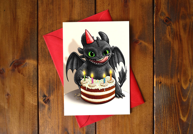Carte d'anniversaire illustrée d'un petit dragon à chapeau de fête devant un gâteau coloré