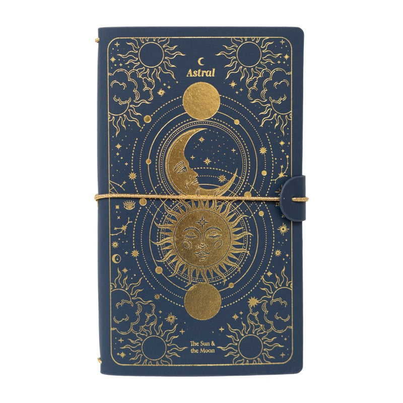 Carnet de voyage Astral bleu nuit avec motif doré soleil, lune et phases lunaires