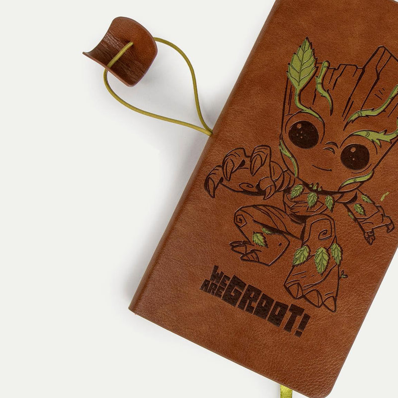 Carnet Marvel Baby Groot en simili cuir illustré avec message We Are Groot