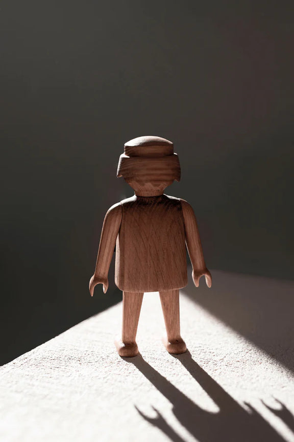 Figurine Playmobil petit modèle en chêne blanc européen, design épuré Boyhood