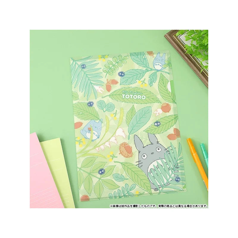 Chemise A4 Totoro Série Forêt Studio Ghibli avec Totoro et ses amis dans un décor de feuillage
