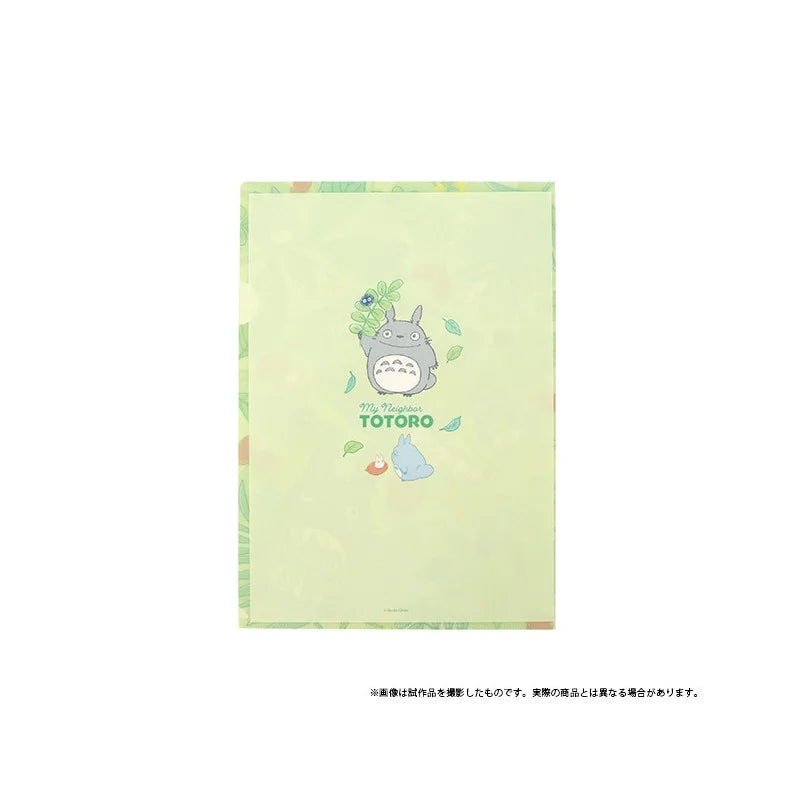 Chemise A4 Totoro Série Forêt Studio Ghibli avec Totoro et ses amis dans un décor de feuillage