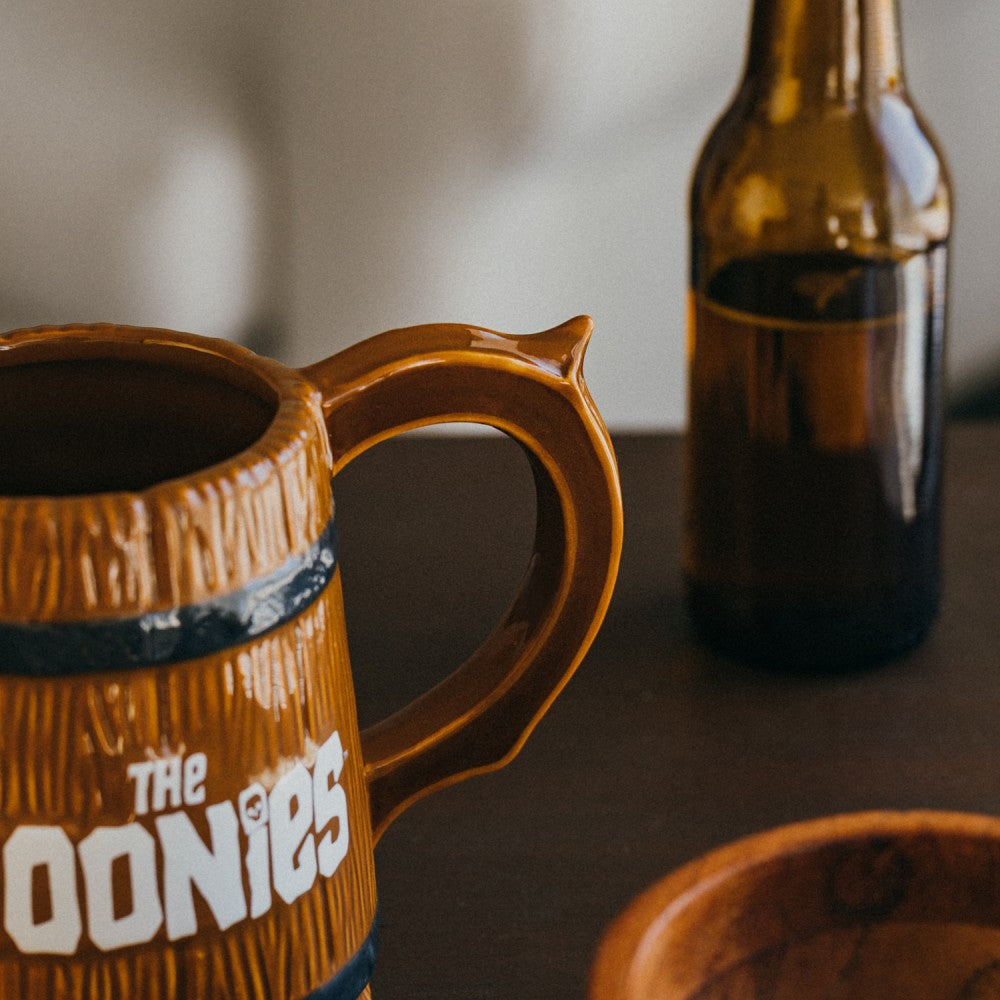 Mug chope Les Goonies en forme de tonneau avec crâne Never Say Die, dolomite peinte à la main