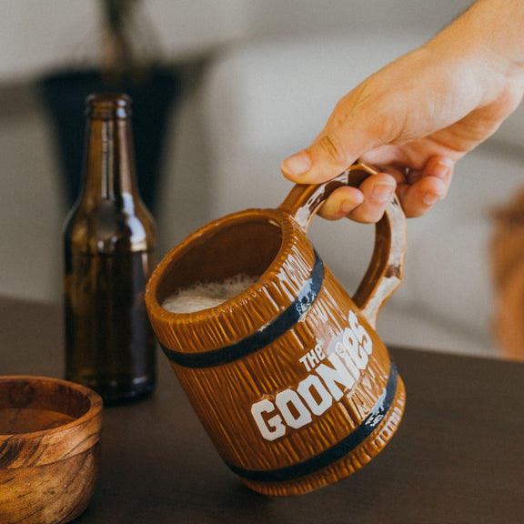 Mug chope Les Goonies en forme de tonneau avec crâne Never Say Die, dolomite peinte à la main