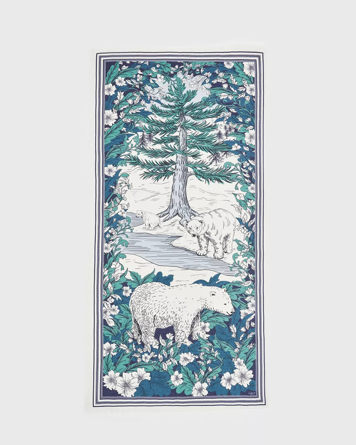 Écharpe Fable England Solara Tales illustrée d'un ours blanc et ses petits sous un sapin enneigé