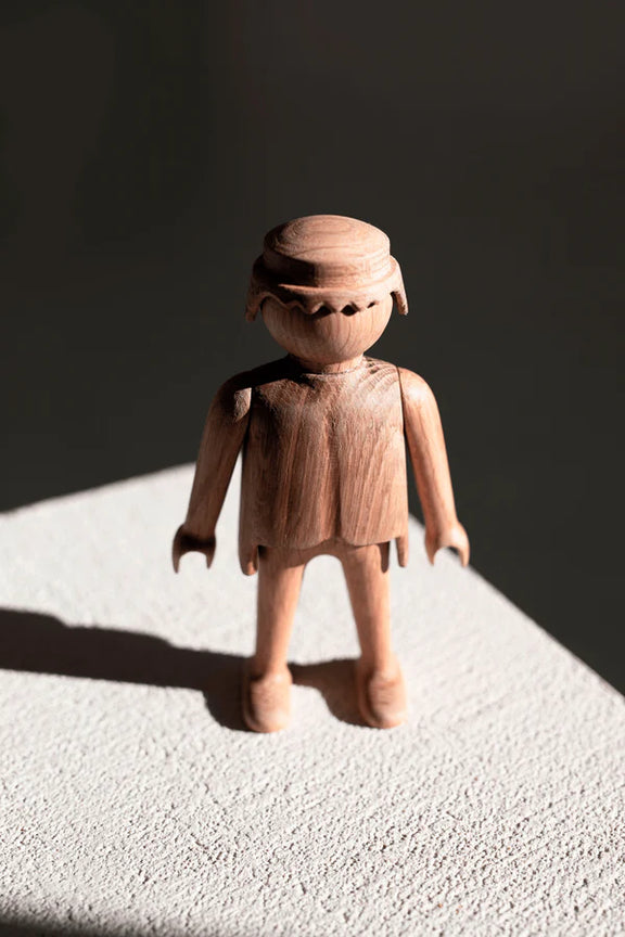 Figurine Playmobil petit modèle en chêne blanc européen, design épuré Boyhood