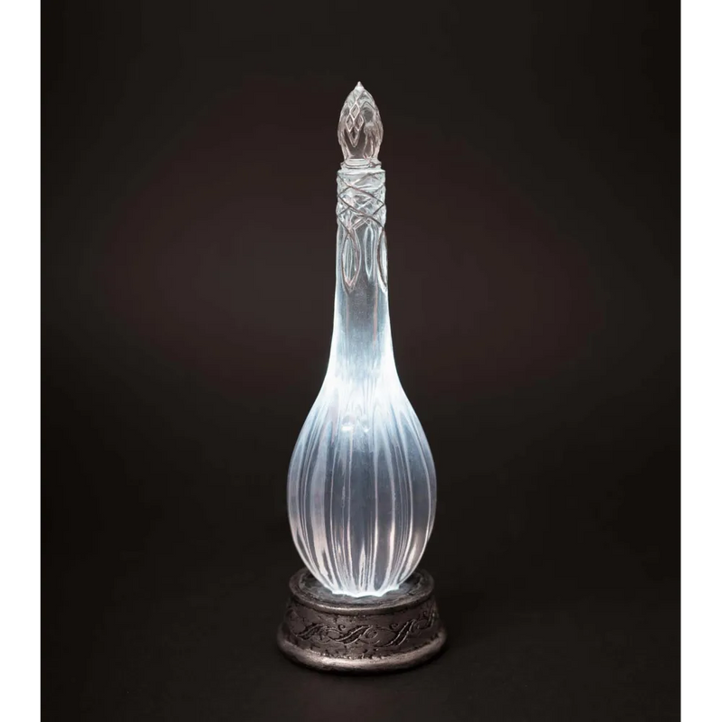 Lampe Eärendil, fiole de lumière de Galadriel du Seigneur des Anneaux, allumée