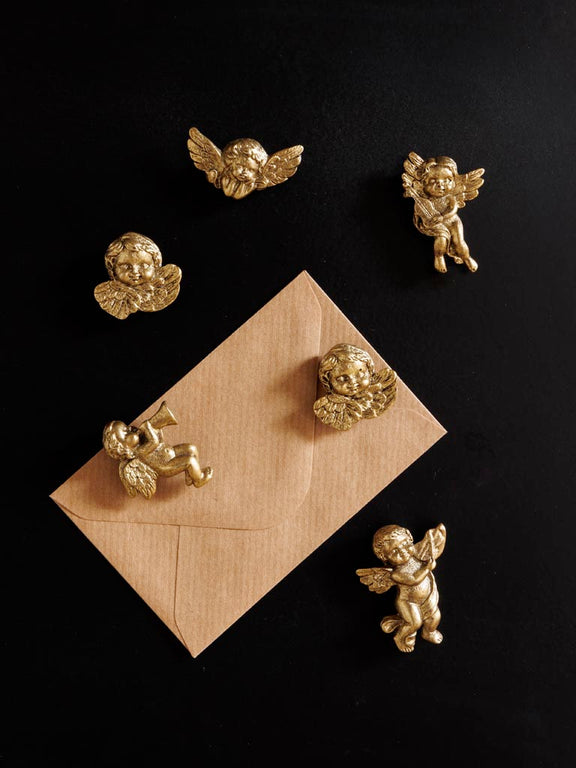 Set de 6 aimants anges chérubins dorés à patine vintage, postures variées