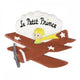 Magnet en résine Le Petit Prince à bord de son avion, détails en relief et couleurs douces
