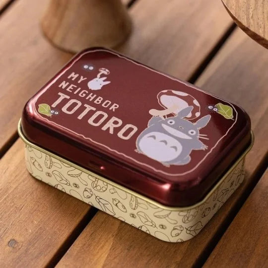 Petite boîte en métal Mon Voisin Totoro, couvercle rouge avec champignon et esprits de la forêt