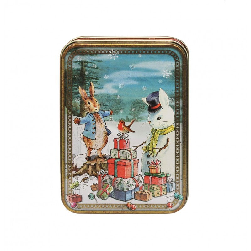 Boîte en métal Peter Rabbit de Noël dans un paysage enneigé, style vintage