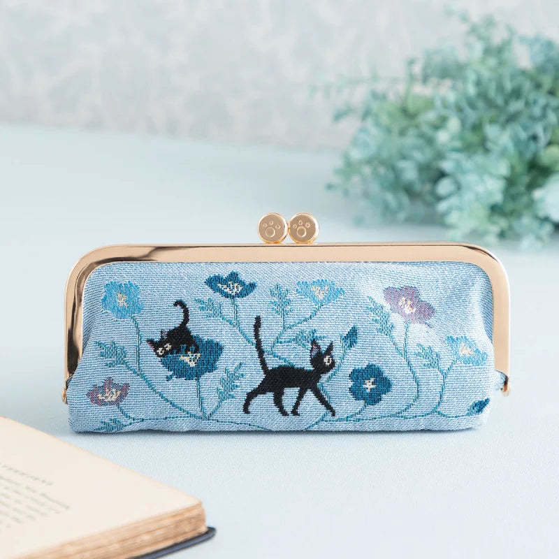 Porte-monnaie trousse Jiji Fleur Bleue Studio Ghibli avec chat noir Jiji et fermoir doré