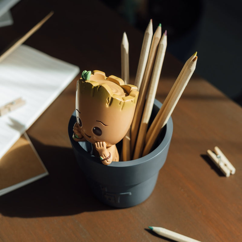 Pot à crayons Baby Groot Marvel en résine peinte à la main, Gardiens de la Galaxie