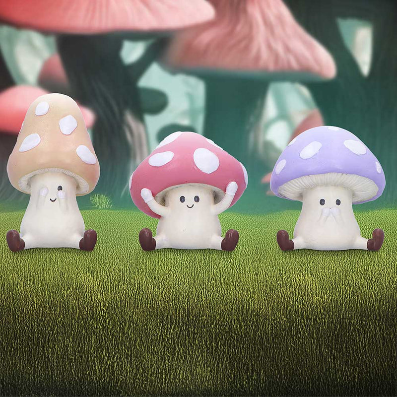 Trio de figurines champignons sages aux chapeaux colorés, mantra ne rien voir, entendre ni dire de mal