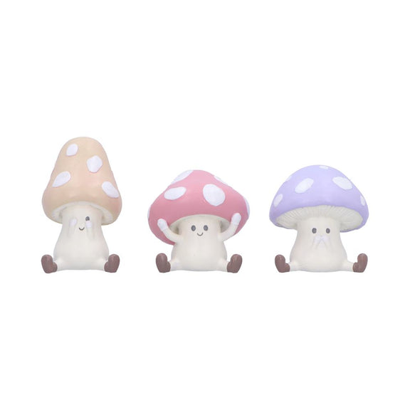 Trio de figurines champignons sages aux chapeaux colorés, mantra ne rien voir, entendre ni dire de mal