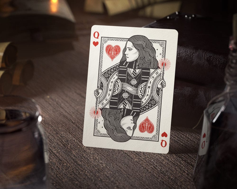 Jeu de cartes Harry Potter Theory 11 édition Poufsouffle, étui jaune et doré