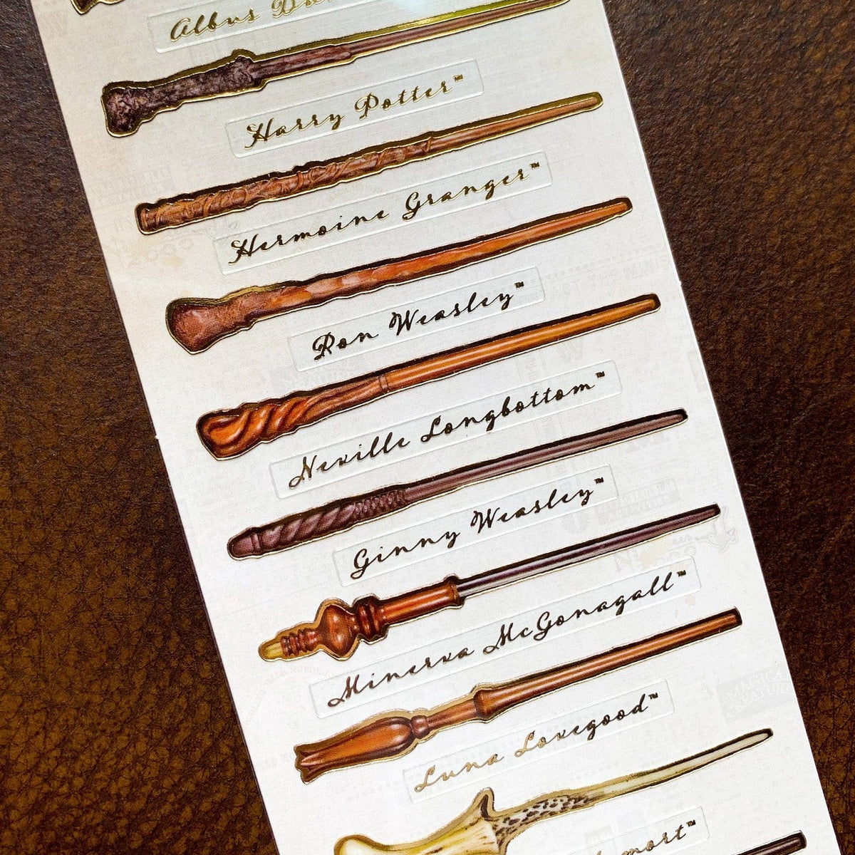 Planche de 20 stickers Harry Potter, baguettes magiques nommées de Dumbledore, Hermione et Voldemort